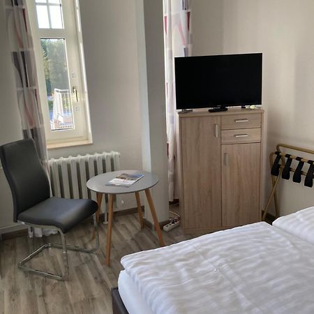 Haus Brandenburg Aparthotel Stechlin ภายนอก รูปภาพ