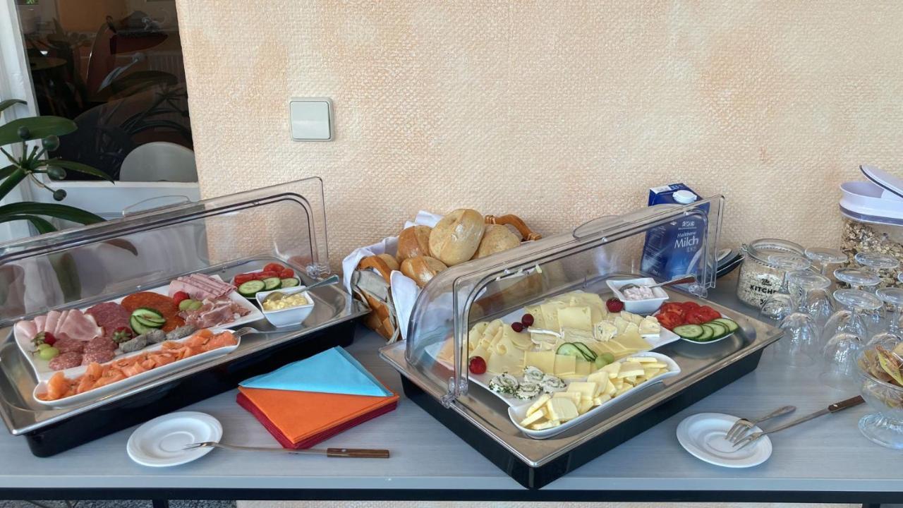 Haus Brandenburg Aparthotel Stechlin ภายนอก รูปภาพ