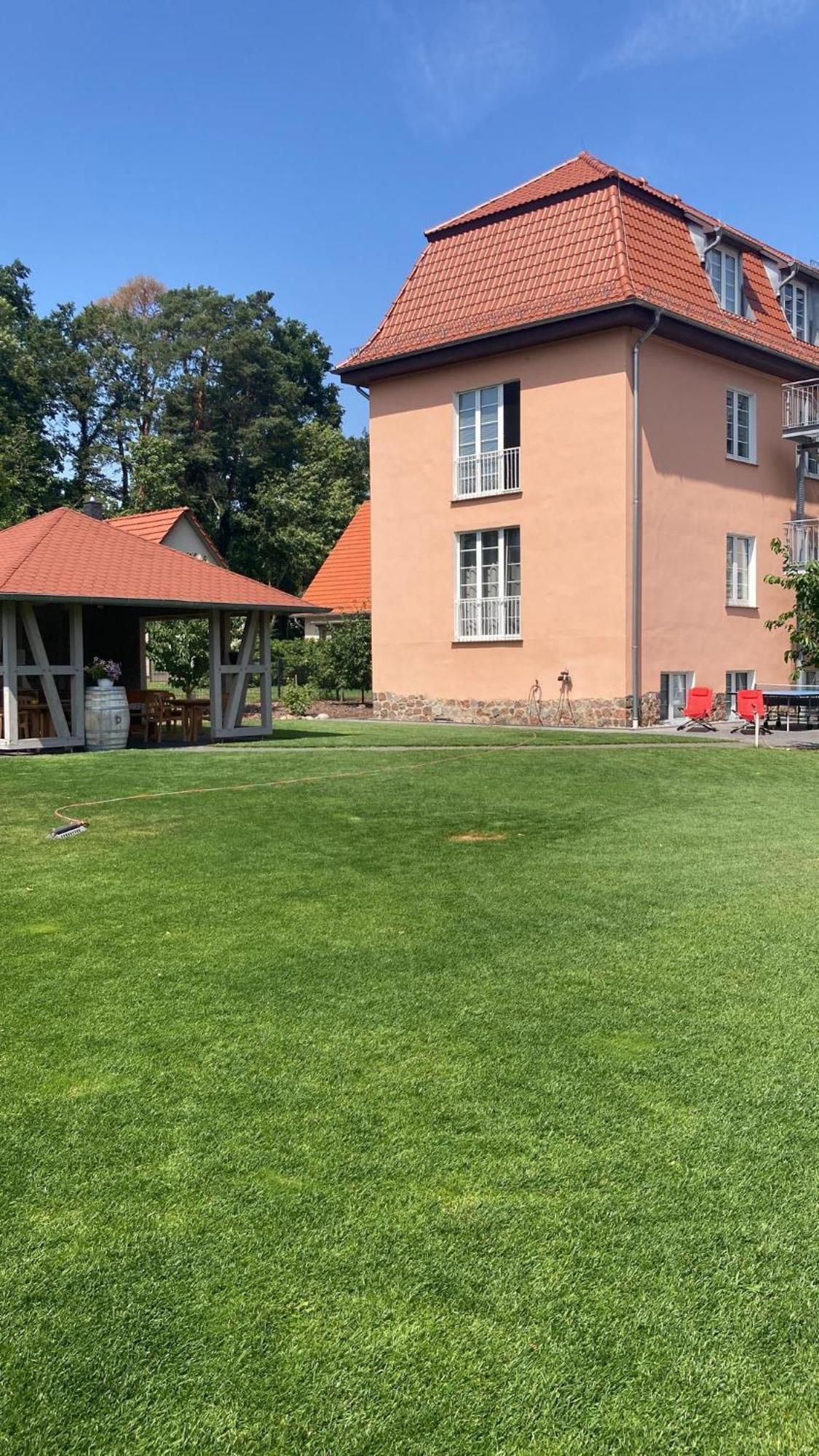 Haus Brandenburg Aparthotel Stechlin ภายนอก รูปภาพ