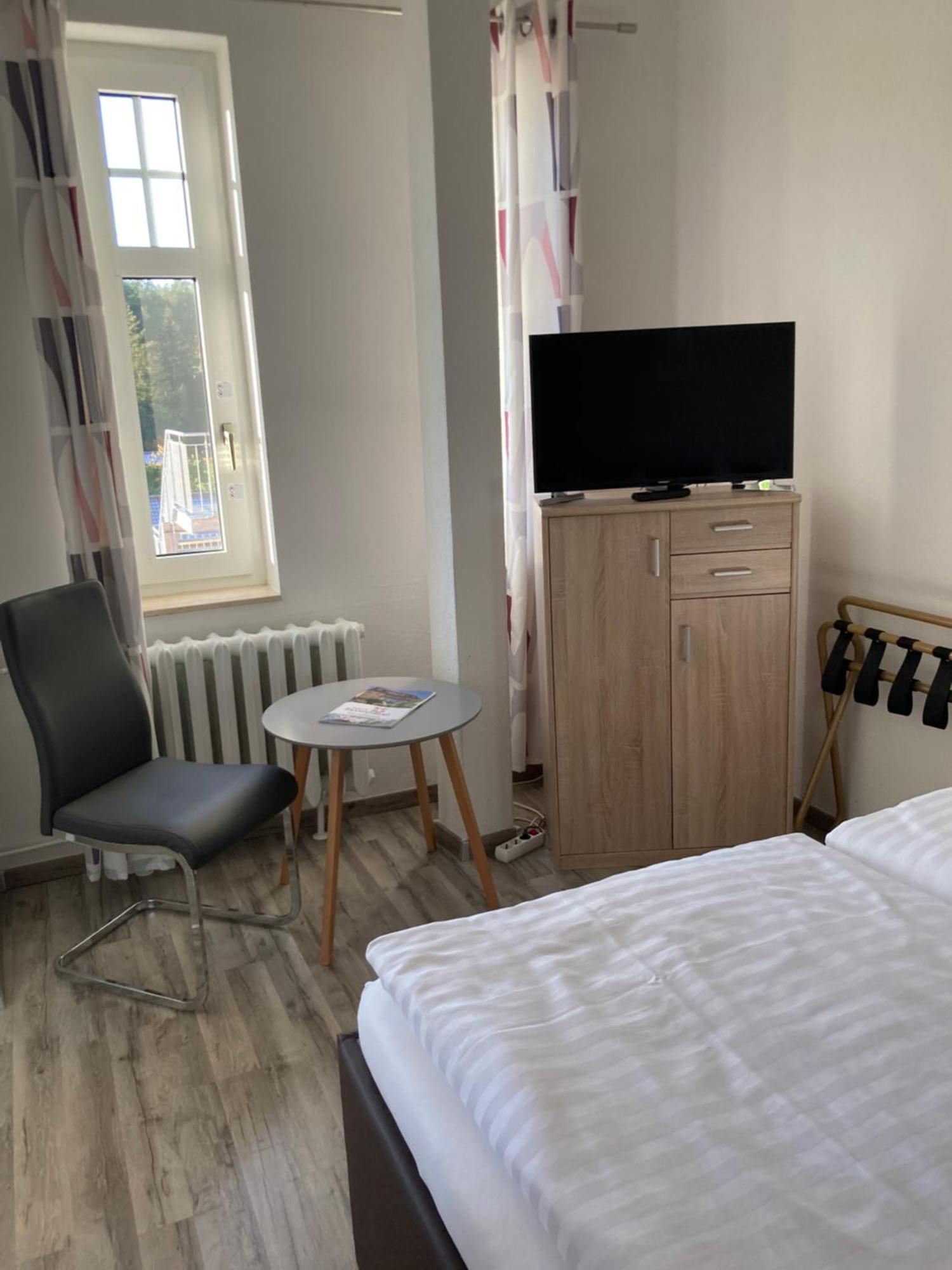 Haus Brandenburg Aparthotel Stechlin ภายนอก รูปภาพ