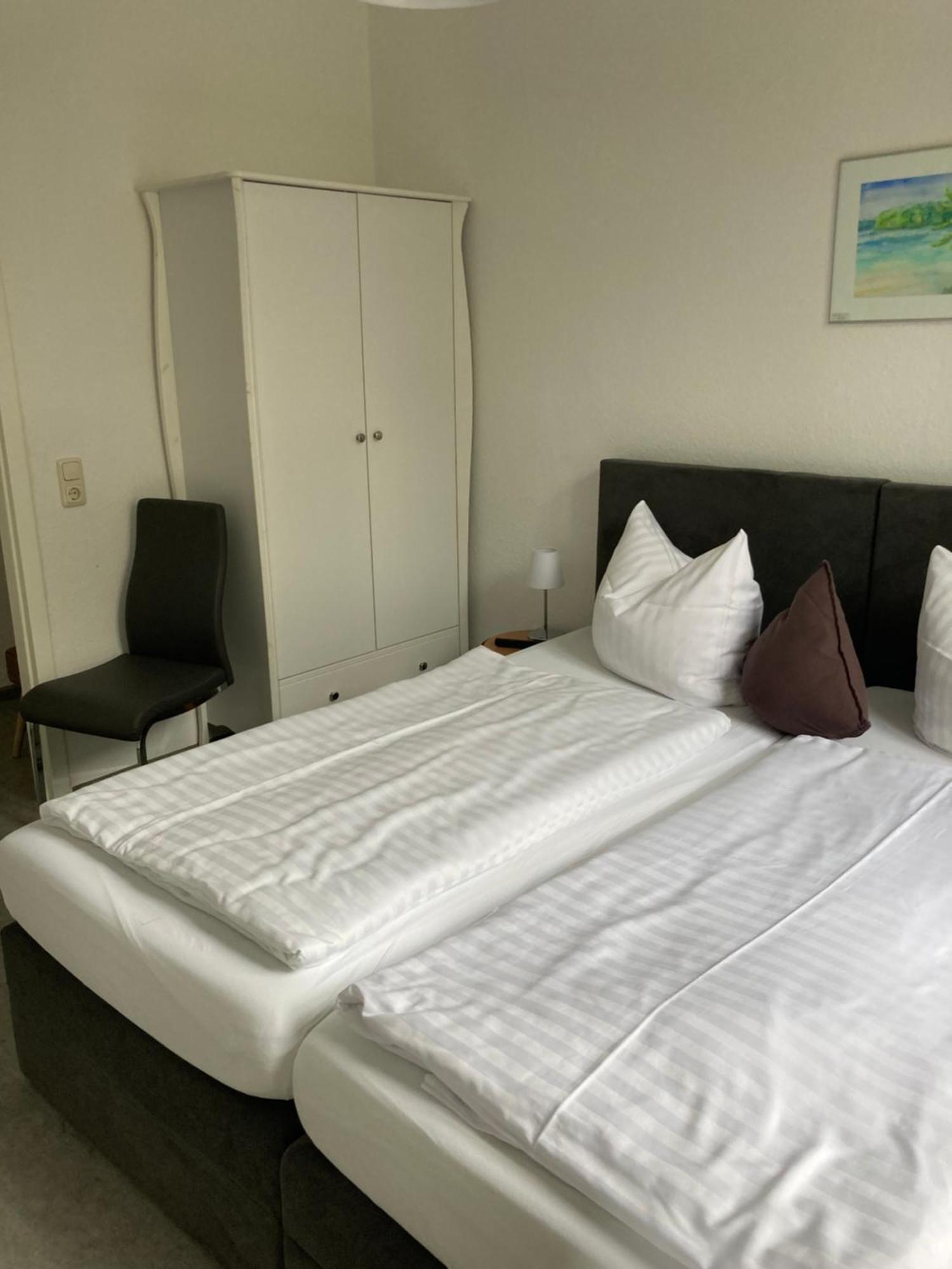 Haus Brandenburg Aparthotel Stechlin ภายนอก รูปภาพ