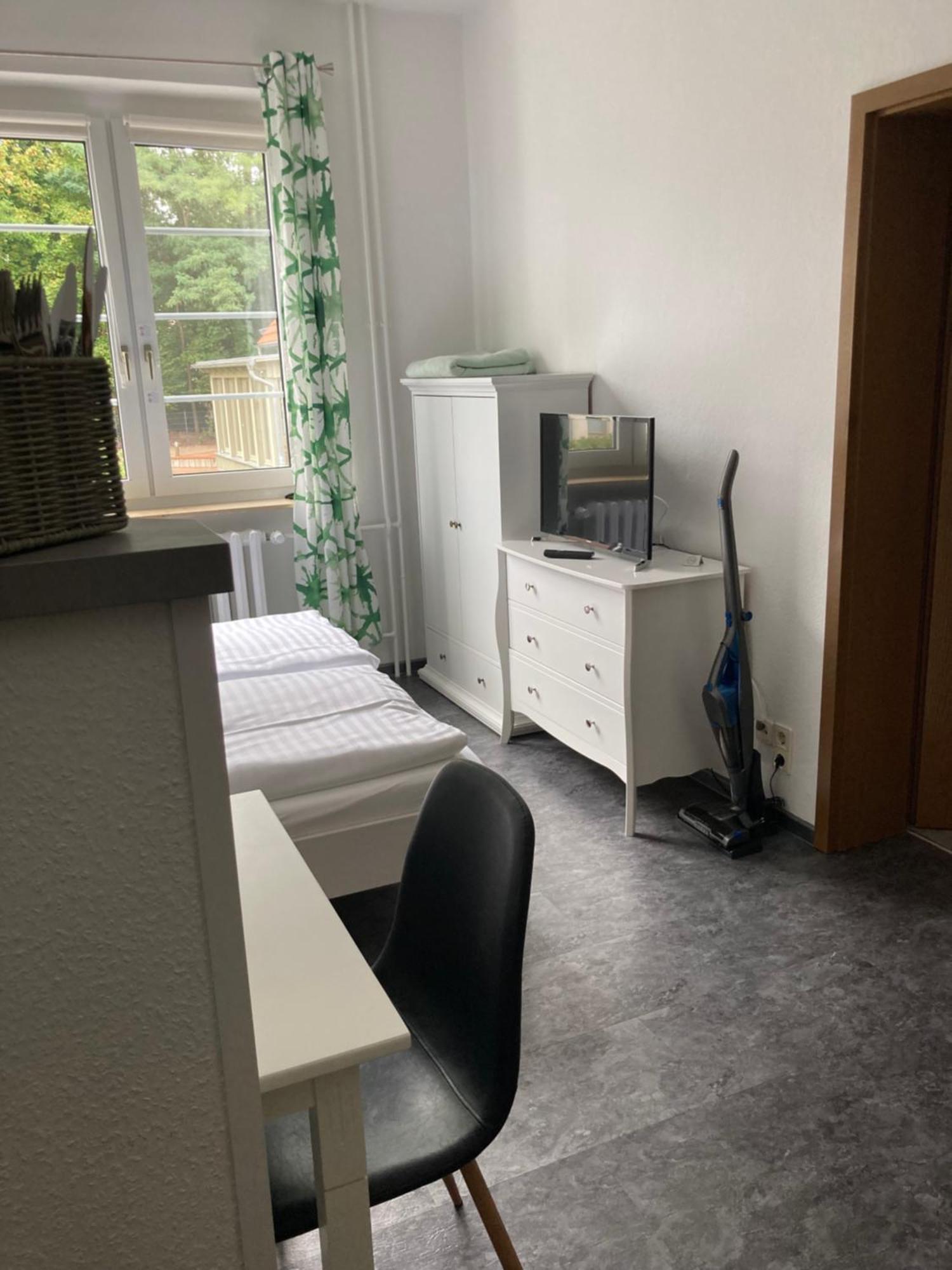 Haus Brandenburg Aparthotel Stechlin ภายนอก รูปภาพ
