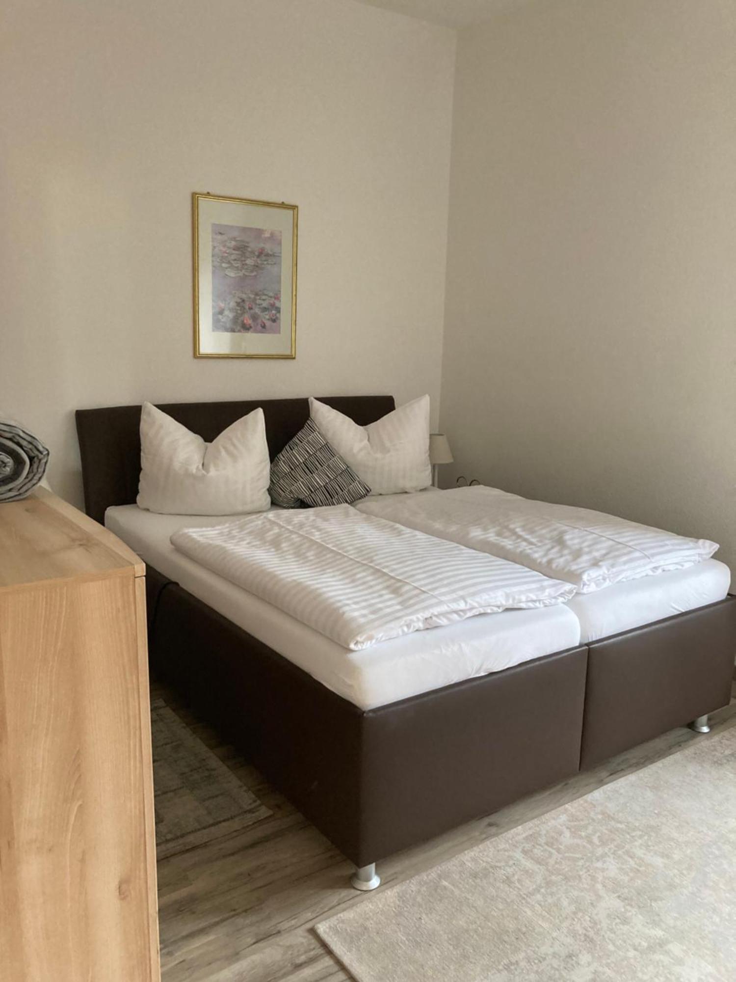 Haus Brandenburg Aparthotel Stechlin ภายนอก รูปภาพ